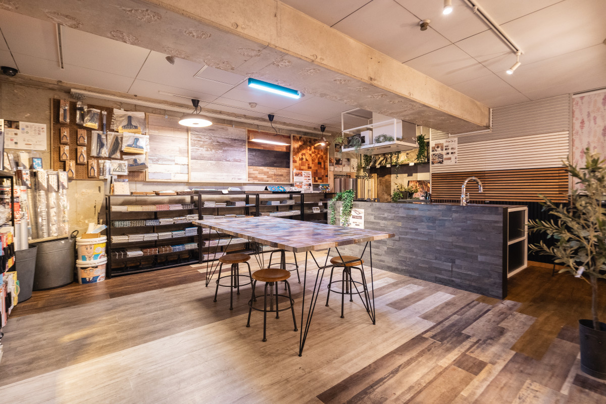 インテリア等の打合せや相談ができるロフトスペース